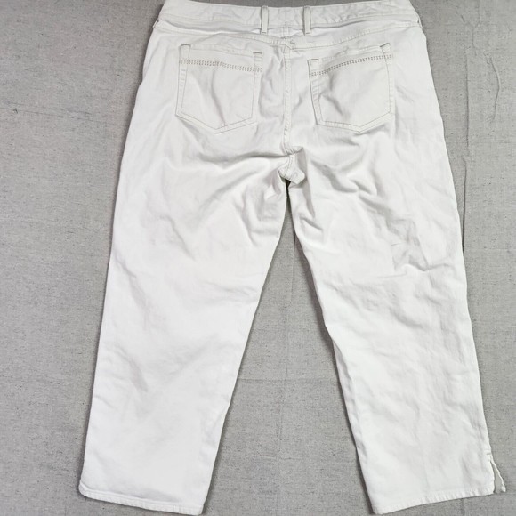Eddie Bauer Womens Size T16 White Curvy Crop Capri Denim Jeans - Picture 10 of 14
